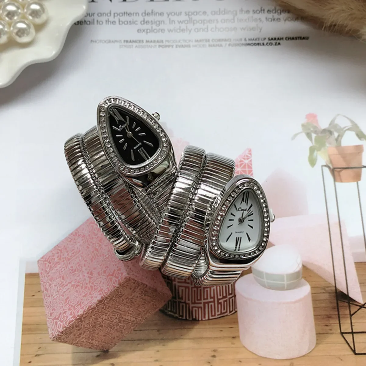 Women Quartz Watch Bracelet Stainless Steel Fashion Gold Ladies Watches Clock High-quality Luxury Ladies Wristwatch(Only Watch) womens quartz watch