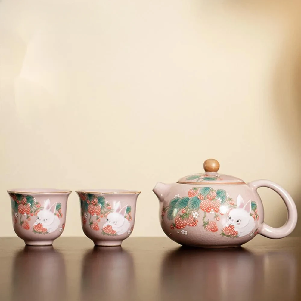 Antique Pink Ru Kiln Teacup Strawberry Rabbit 1 Pot 2 Cups Chinese Tea Making Xishi Kettle Teapot and Tea Cup Set Kung Fu Teaset