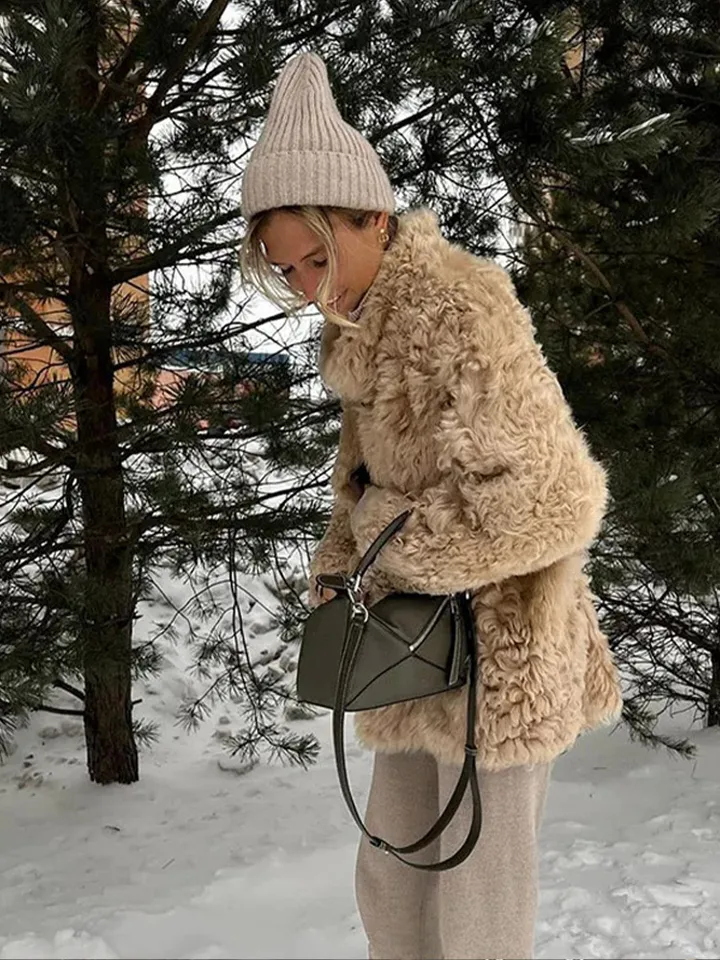 Acka / original balloon short far coat