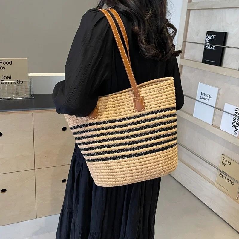 Fashion Large Capacity Woven Women 2024 New All-Match Shoulder Bag Beach Travel Commuter Tote