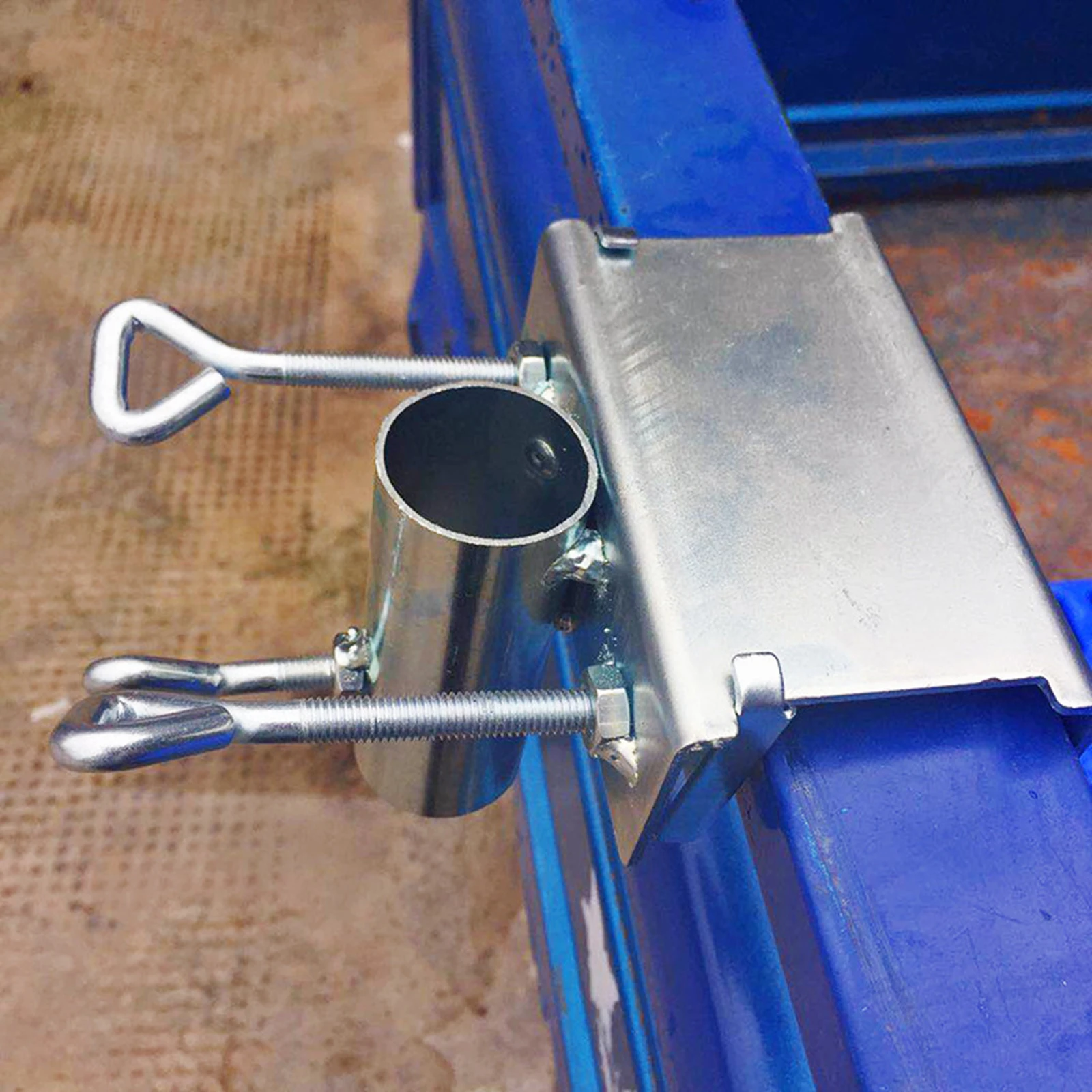 Patio Umbrella Holder Metal Clamp Holder Clip Patio Umbrella Clamp Deck for Desk Beach Fences Chair Courtyard with pipe clamps hardware