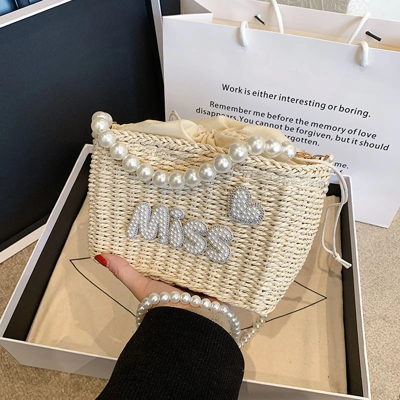 

Beach Handbags for Women 2023 New Summer Fashion Shoulder Bag Woman Pearl Chain Woven Tote Party Letter Cute Female Straw Bag