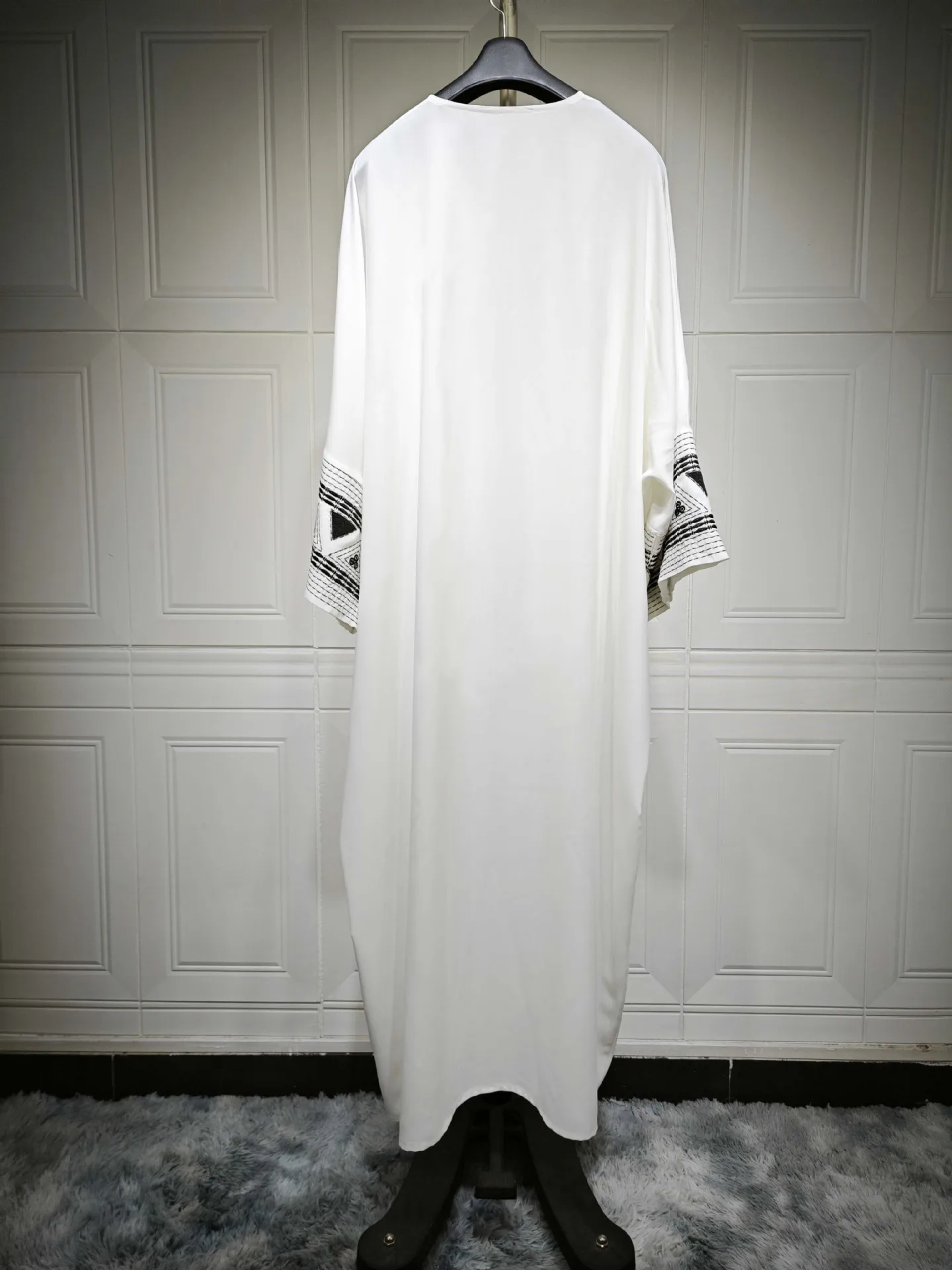 كيمونو أبيض مفتوح للنساء ، عباية دبي ، تطريز فاخر...