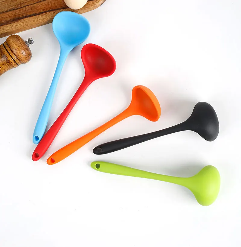 20cm Kitchen Supplies Silicone Soup Spoon High Temperature Resistant Pot Spoon Cooking Non stick Pot Special Soup serving spoon