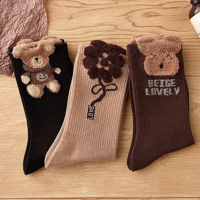 

New 1Pairs Brown Retro Cotton Socks Bear Sock Girls Comfortable Middle Tube Sock Autumn Winter Soft Kawaii Socks For Women