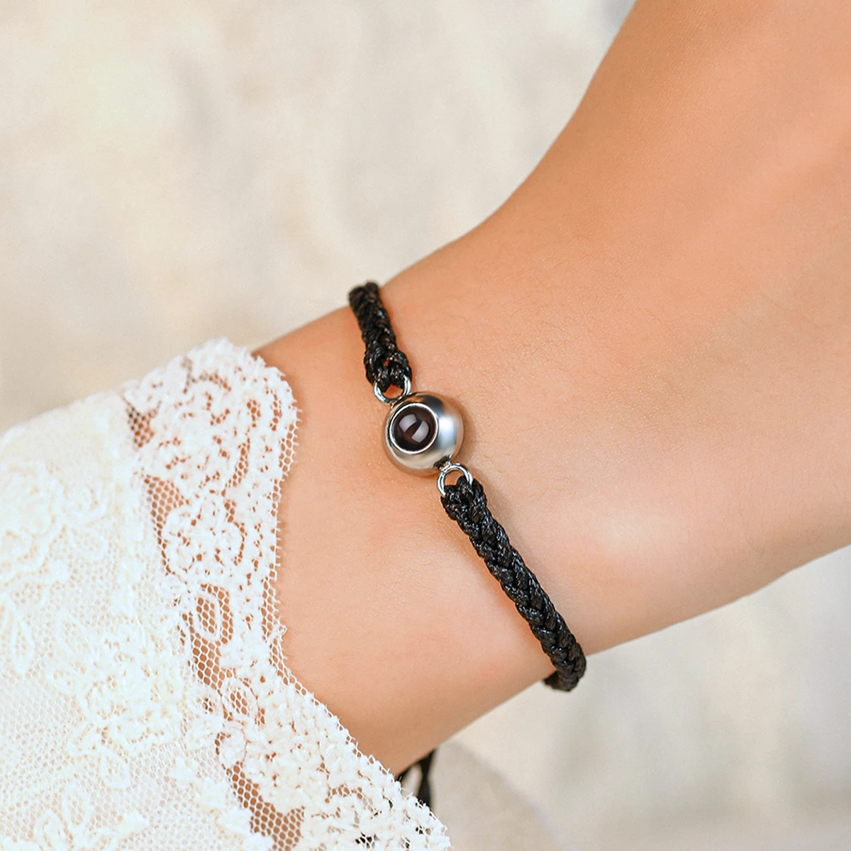 thumbnail image 5 of Pulsera con foto personalizada al por mayor Pulsera con proyección de foto personalizada Pulsera con proyección negra para hombres Regalo de cumpleaños y Navidad, 5 of 5