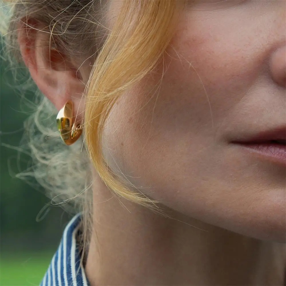 Classics Polished 18K Gold Plated U Shape Huggie Earrings Simple Non Tarnish Thick Ear Hoop Vintage Jewellery Gifts Dropshipping