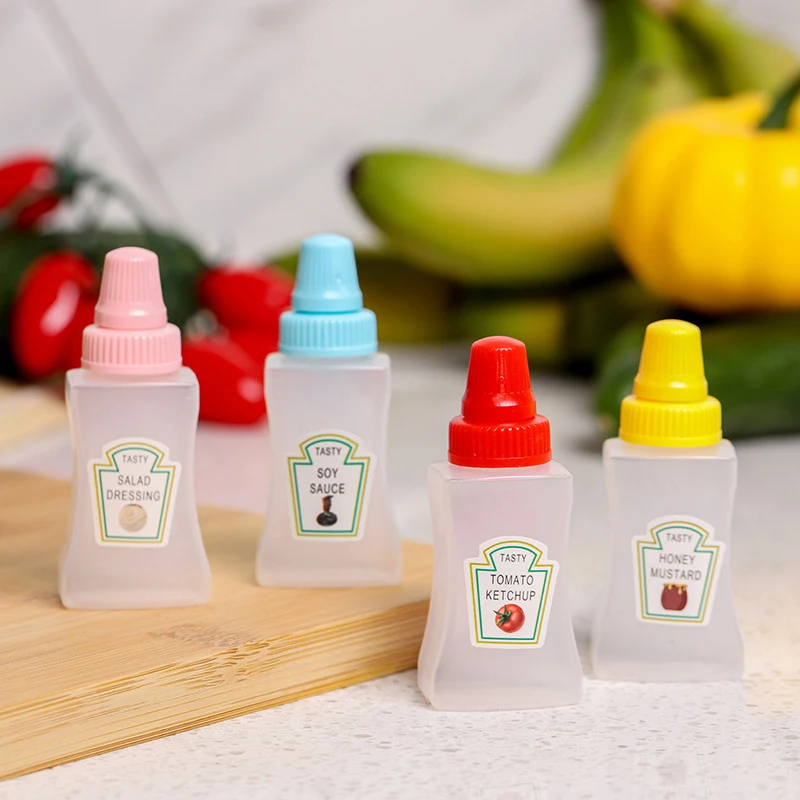 

1/4Pcs Mini Cute Tomato Ketchup Bottle Portable Small Sauce Container Salad Dressing Container Pantry Containers For Bento Box