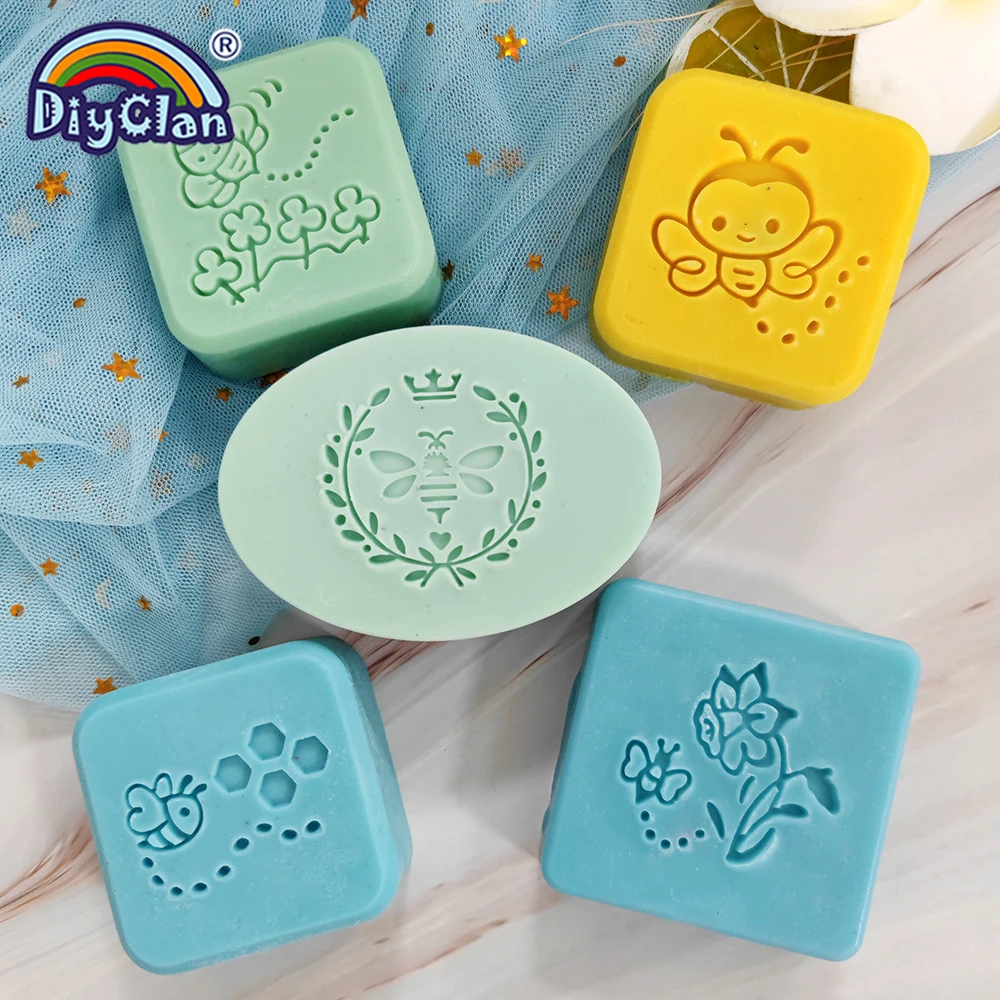 Bee Pattern Natural Handmade Resin Soap Stamp DIY With Handle Crafts Soap Making Tools Transparent Resin Honeybee Styles Seal