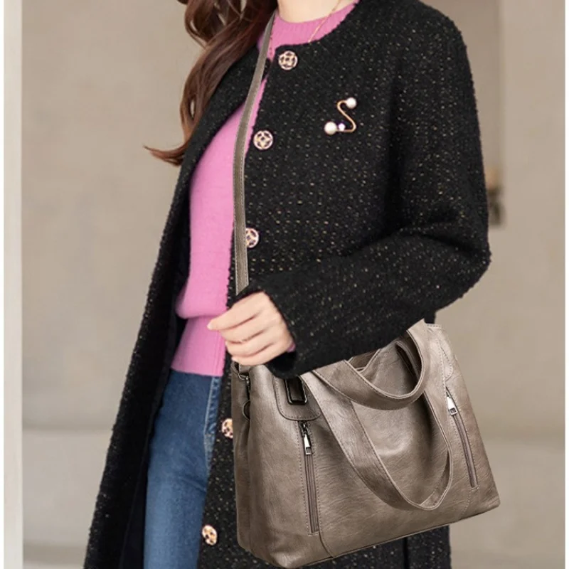 Fashionable New Big Capacity Tote Single Shoulder Work Bag All Match Crossbody Soft Leather Armpit Bag for Women