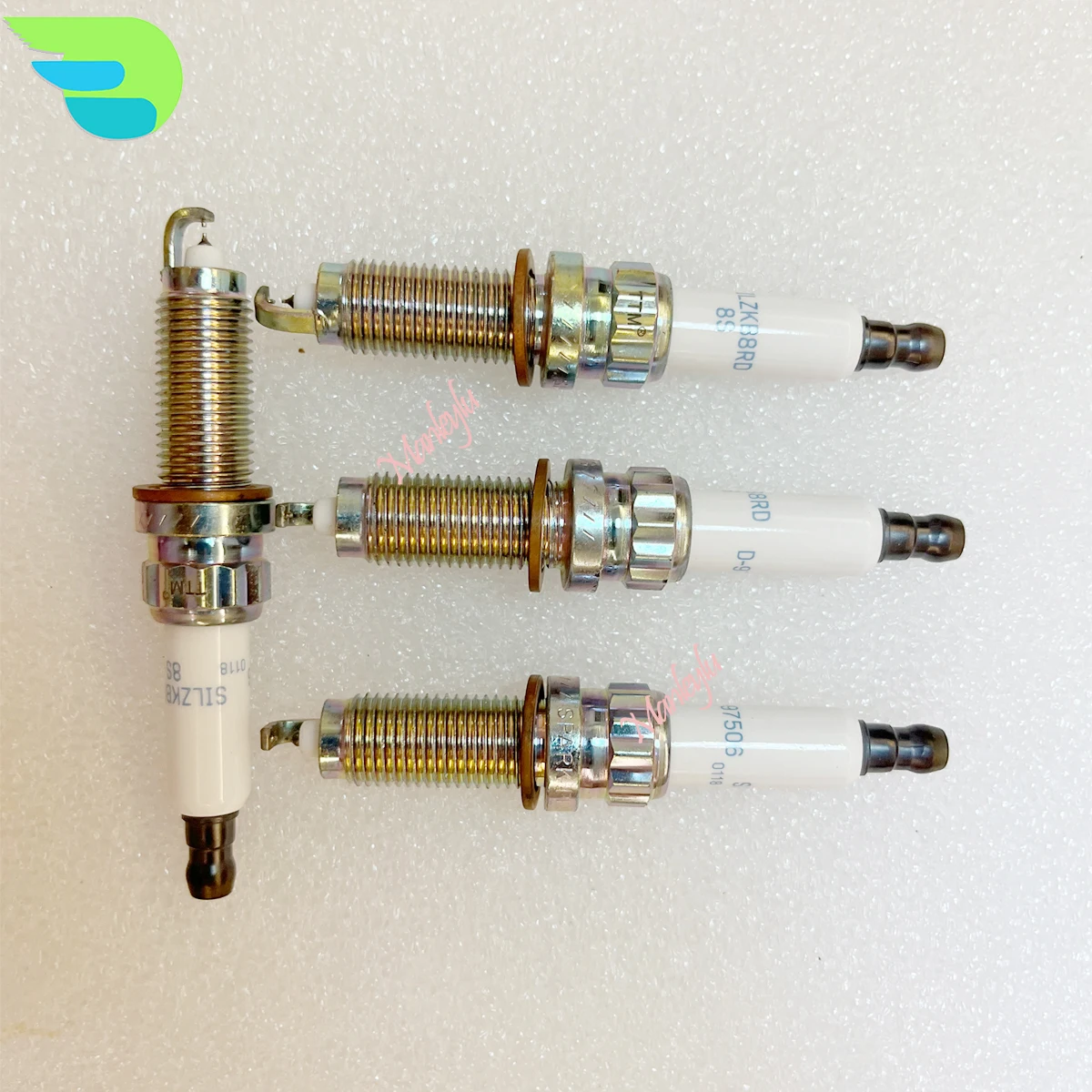 

4 шт., Свеча зажигания для BMW F30 F35 F80 OE 12120034098