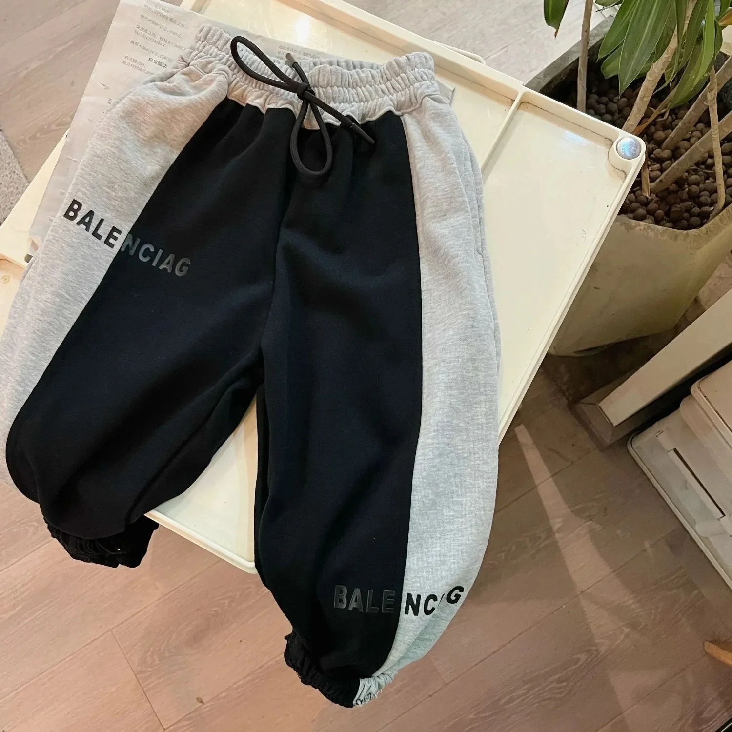 

2023 Spring and Autumn New boys' Casual Pants Loose Sports children's Clothing Color Contrast Design Baby Korean