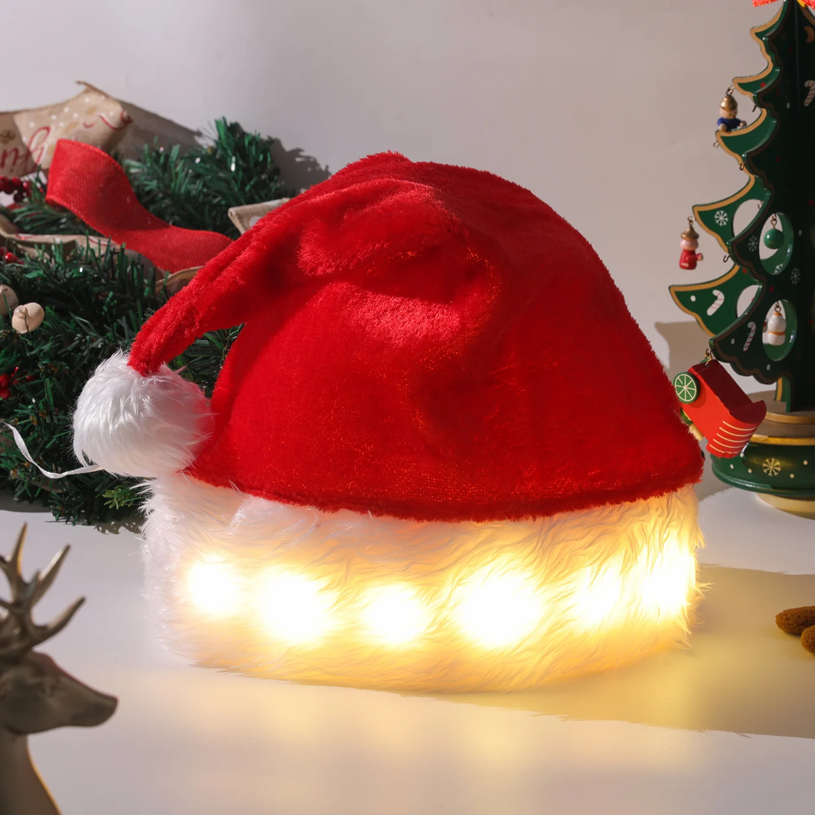 

New Christmas decorative hat Plush light-emitting Christmas hat Santa Claus hat
