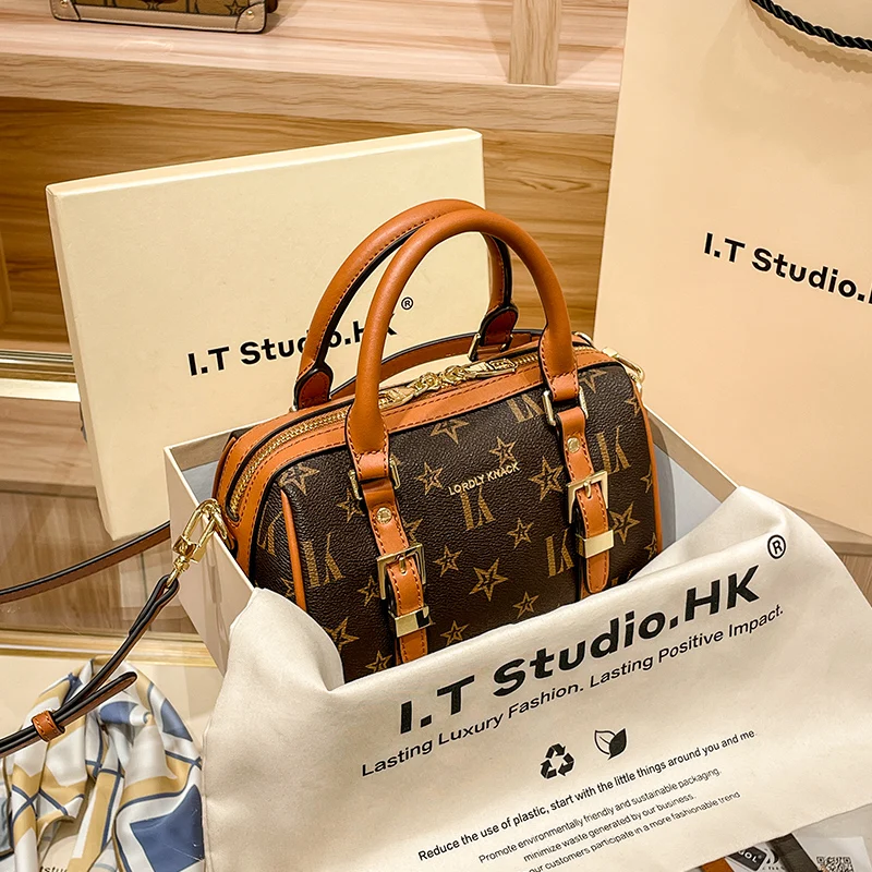 New Ladies Pillow Tote Bag Luxury Designer Boston Large Capacity Shoulder All-match Handbag Lady Messenger bag sacs à main