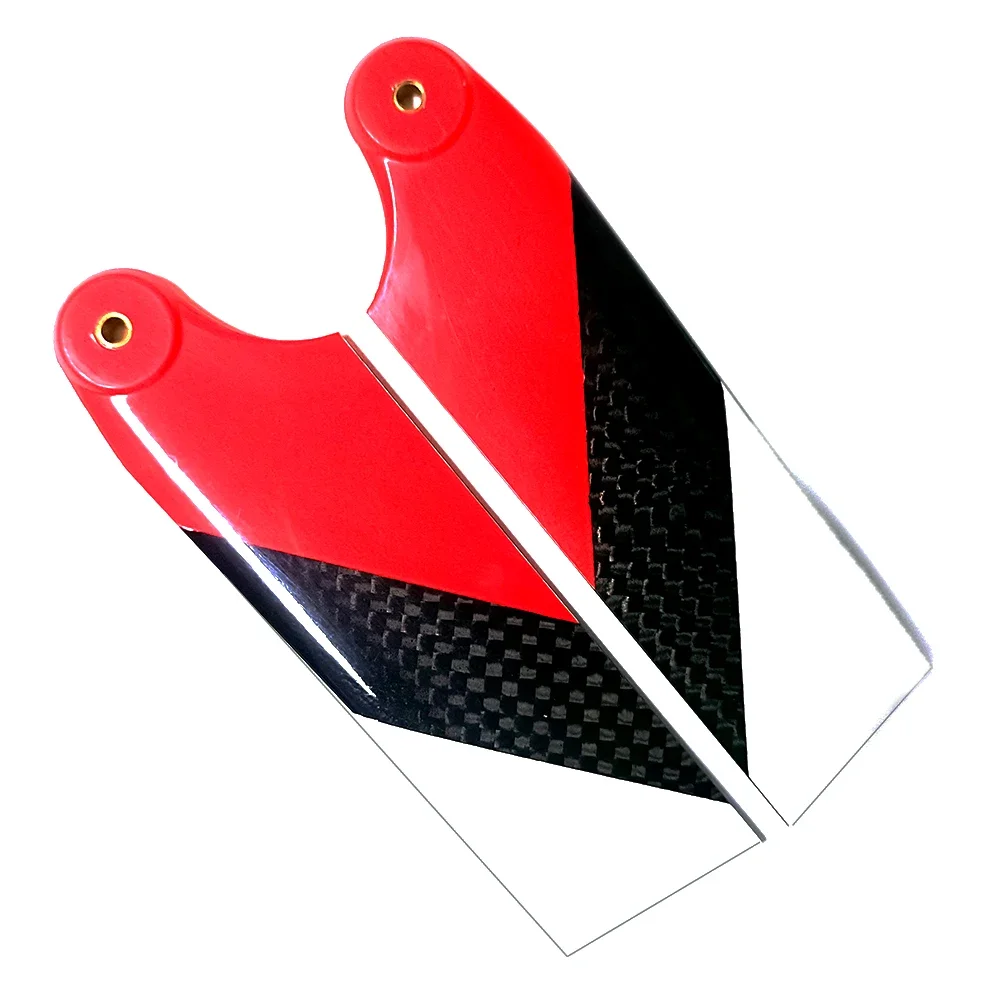 Pales de rotor arrière carbone 95mm pour hélicoptère RC Trex 550 600, fixées sur le rotor queue, avec vis apparentes.