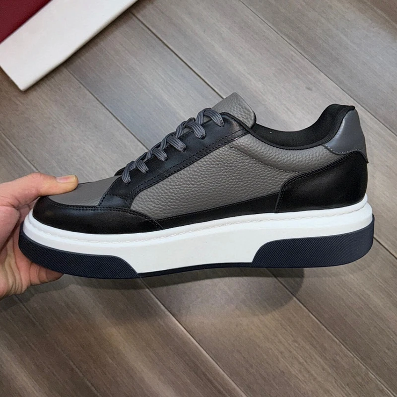 

2024 Spring Casual Shoes Men New Exquisite Workmanship Thick Bottom Leisure Shoes Splicing Upper Design Non-slip Male Sneakers