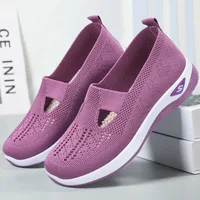 2025 breathable and comfortable single shoes for cross-border middle-aged and elderly mothers, soft soled casual mesh shoes 1