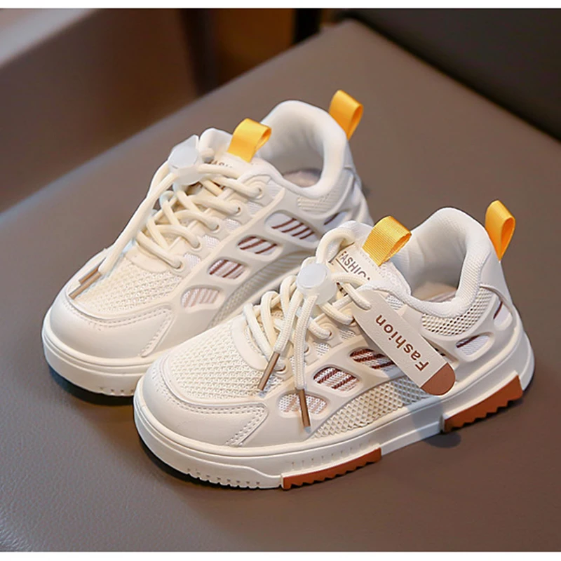 New Children's Sports Board Shoes 2024 Boys' Mesh Breathable Lightweight Running Shoes Girls Student Outdoor Leisure White Shoes 4