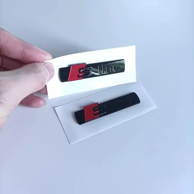 2025 핫 4링 로고 아우디 A4 2020-2024 2007-2019 2004-2006 콰트로 ABS 글로시 블랙 자동차 전면 보닛 그릴 배지 리어 트렁크 S