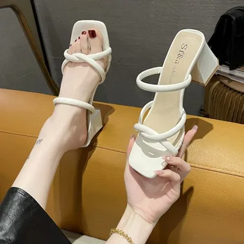 New Summer Fashion Bare Toed Square Head Mid-heel Shoes Pleated Chunky Sandals with A Line Single Shoe Women 1