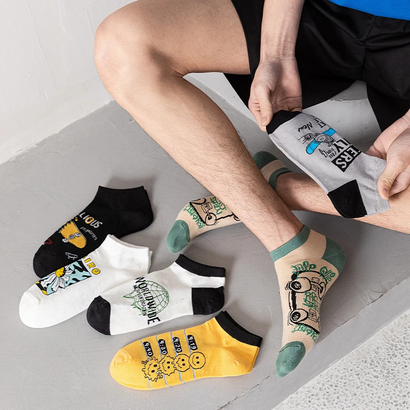 6 Pairs of Men's Spring Autumn Letter Slogans Graffiti Smiling Face Skateboarding Fashion College Style Summer Breathable Socks 5