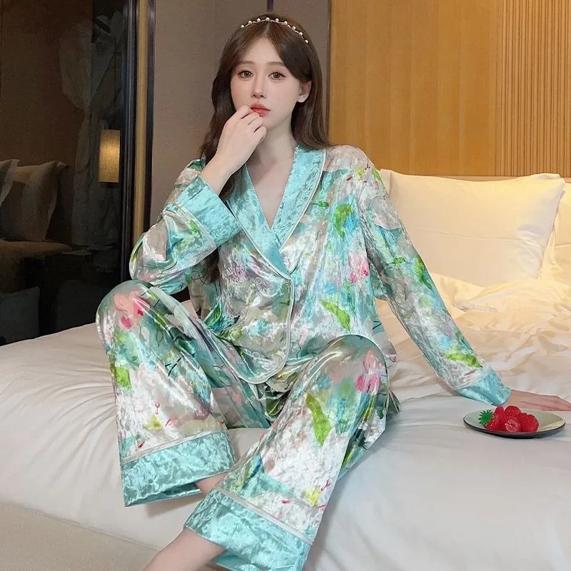 2024 New Golden Velvet Pajamas Women's Spring Autumn Winter Sleepwear Shawl Collar Printing Warm Loungewear Set Loose Homewear