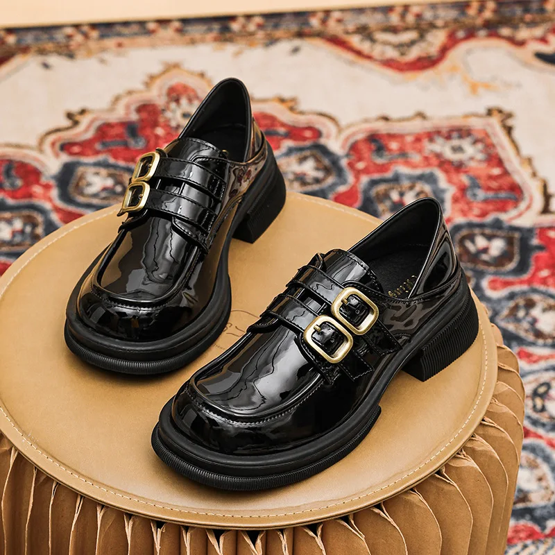 2023 Spring New Women's Leather Shoes Black Loafers Fashionable Metal Decoration Middle Heel Banquets and Offices Casual Shoes