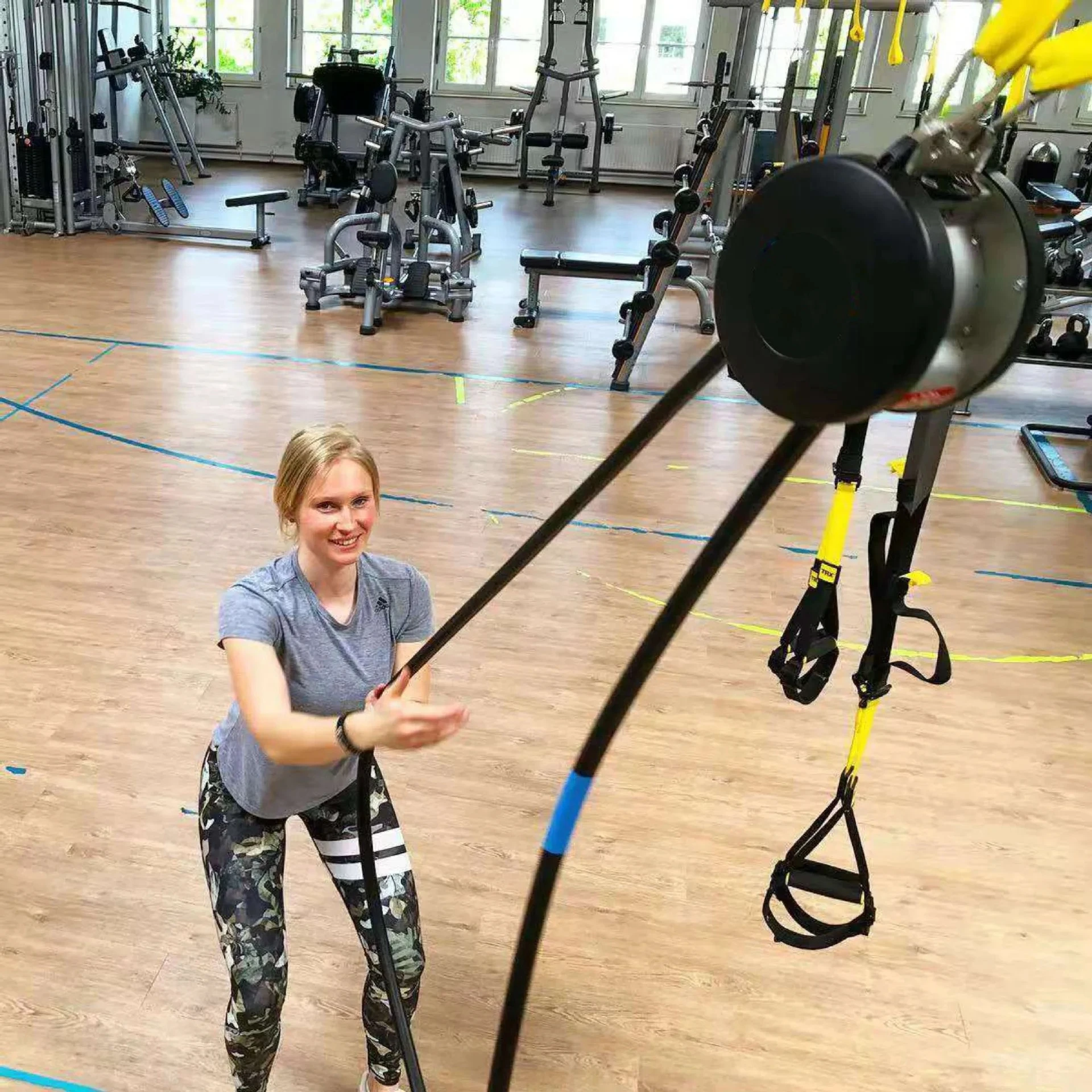 Suspension Endless Rope Trainer Core Power Training Hanging Easy And Exercise Home Or Gym Resistance Magnetic Control 6 Levels gym workout rope