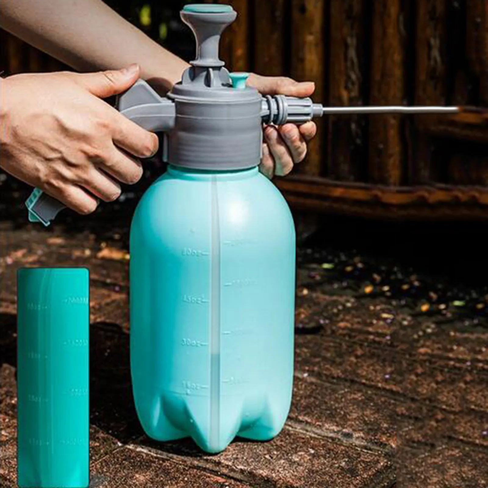 

Large Capacity Pressure Watering Can Garden Sprinkling Kettle Air Pressure Watering Pot Home Garden Watering Flowers Watering