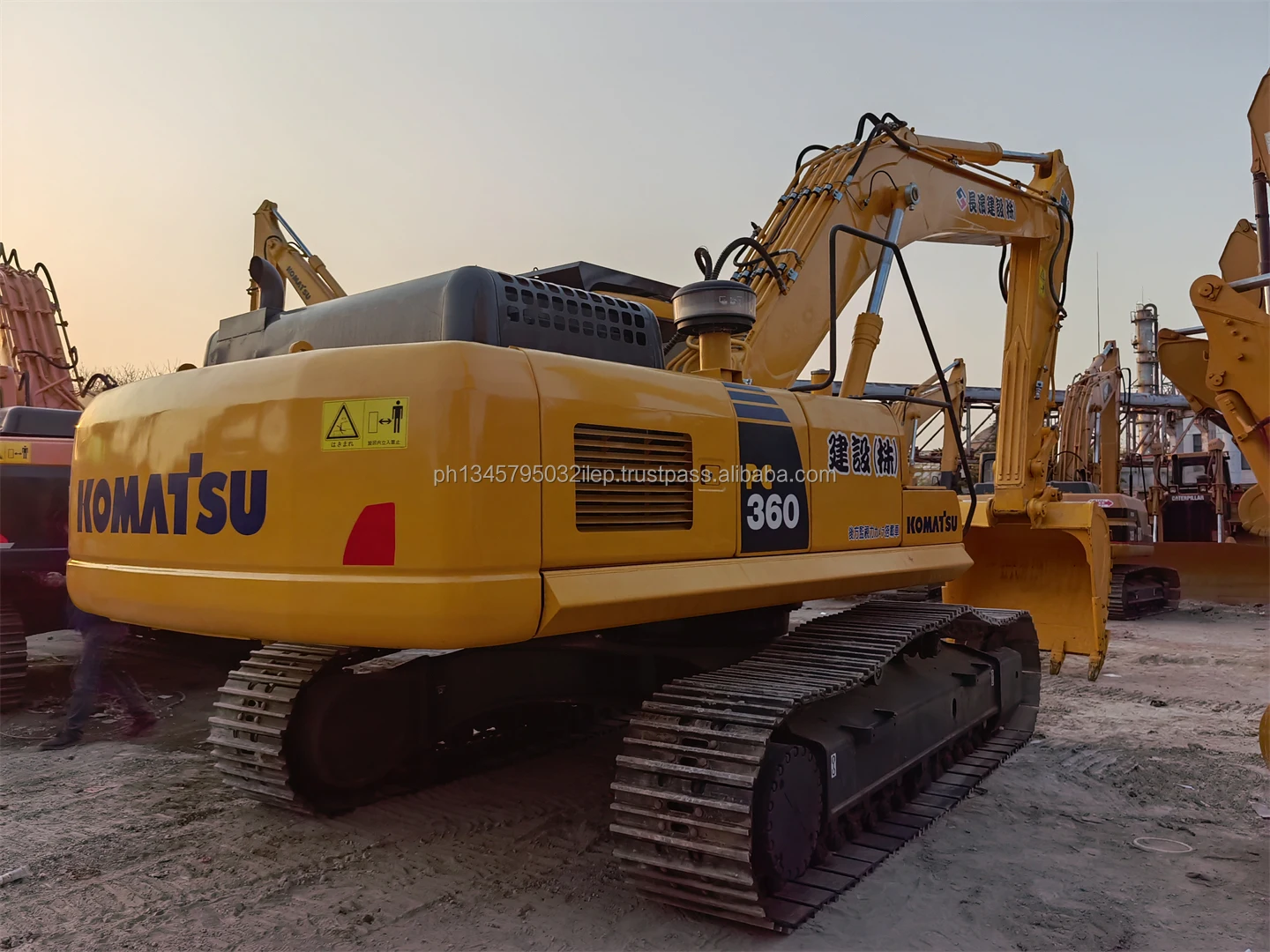 Рисунок 2 - Экскаватор komatsu для тяжелых условий эксплуатации