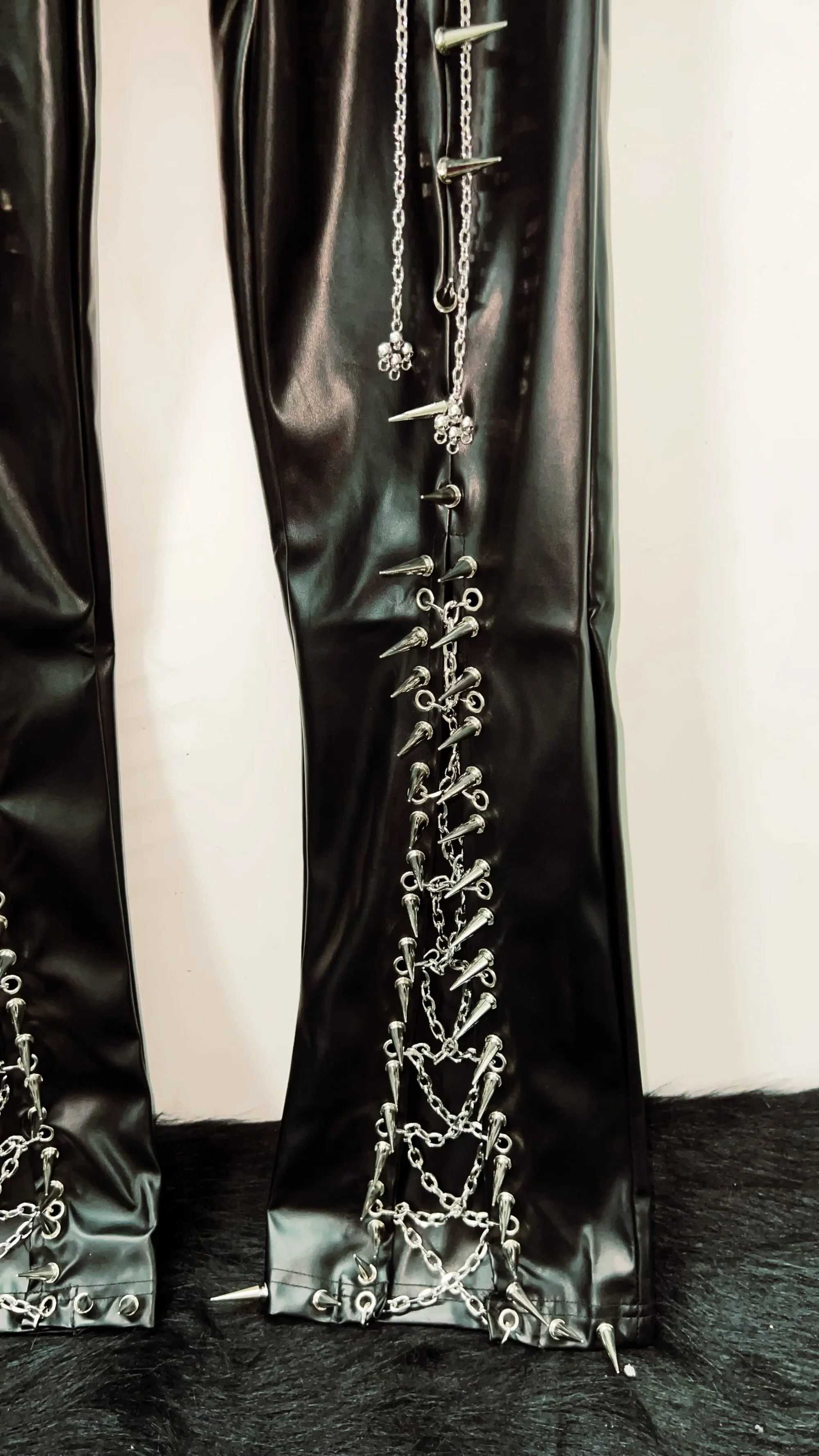Metal Pendant and Chain Faux Leather Trousers 9