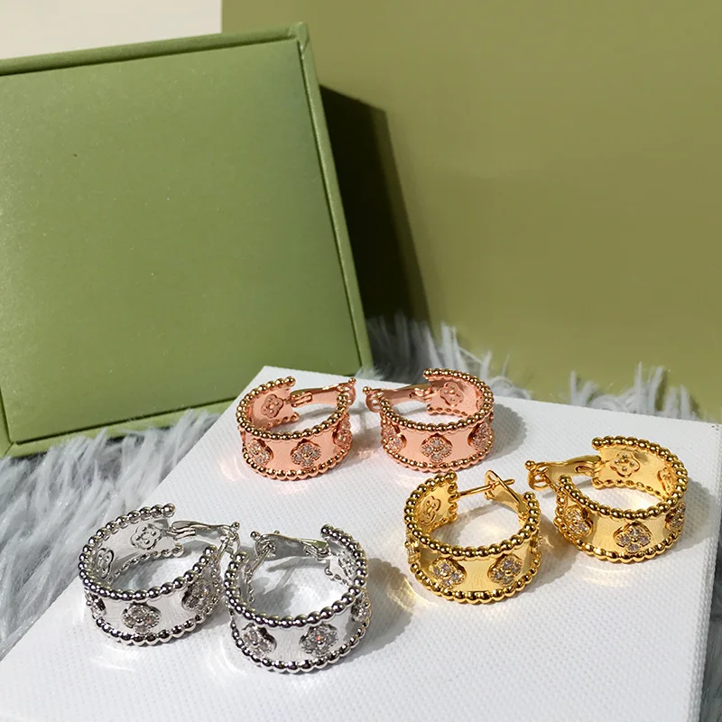 

European and American fashion retro Earrings
