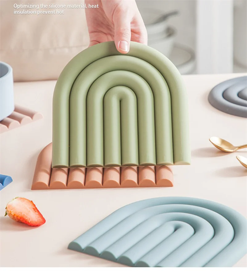 Description Picture 2 of itemThickened Rainbow Silicone Table Mat Coaster Kitchen Casserole mat Hot Dishes Potholder Placemat Heat Resistant Pan Pad Cup Mat