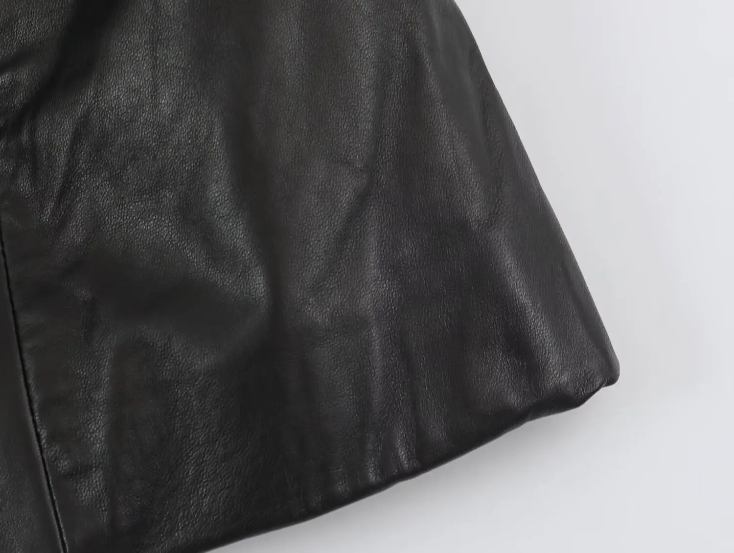 BSAY 2026 Nouvelle Collection Automne – Blouson Court Femme en Similicuir Streetwear, Col Montant, Manches Longues, Boutons Décoratifs, Coupe Ajustée