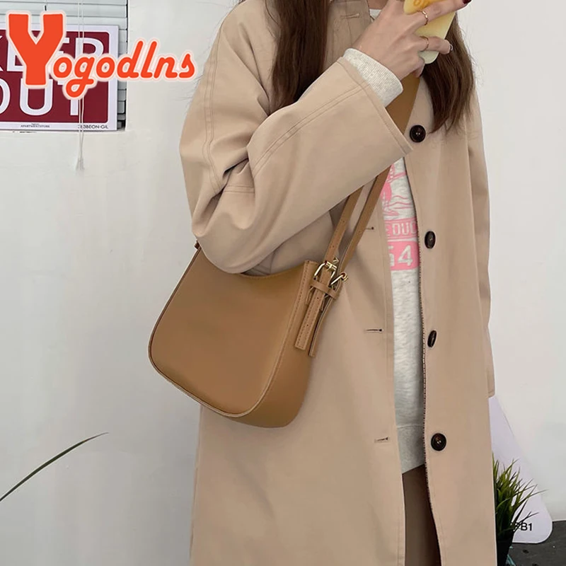 Vintage Moon Shape Shoulder Bag For Women PU Leather