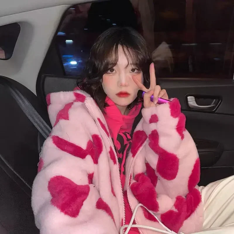 Harajuku Heart-shaped Print Plush Jacket Women Winter 2024 Korean Long Sleeve Hooded Coat Thick Warm Couple Streetwear Outerwear 2