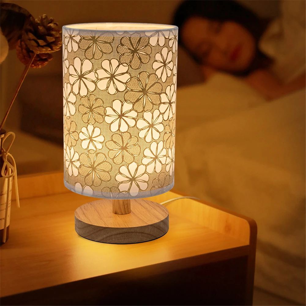 

2022 круглая Ретро креативная Светодиодная настольная лампа для спальни гостиницы прикроватная лампа из твердой древесины с USB-разъемом