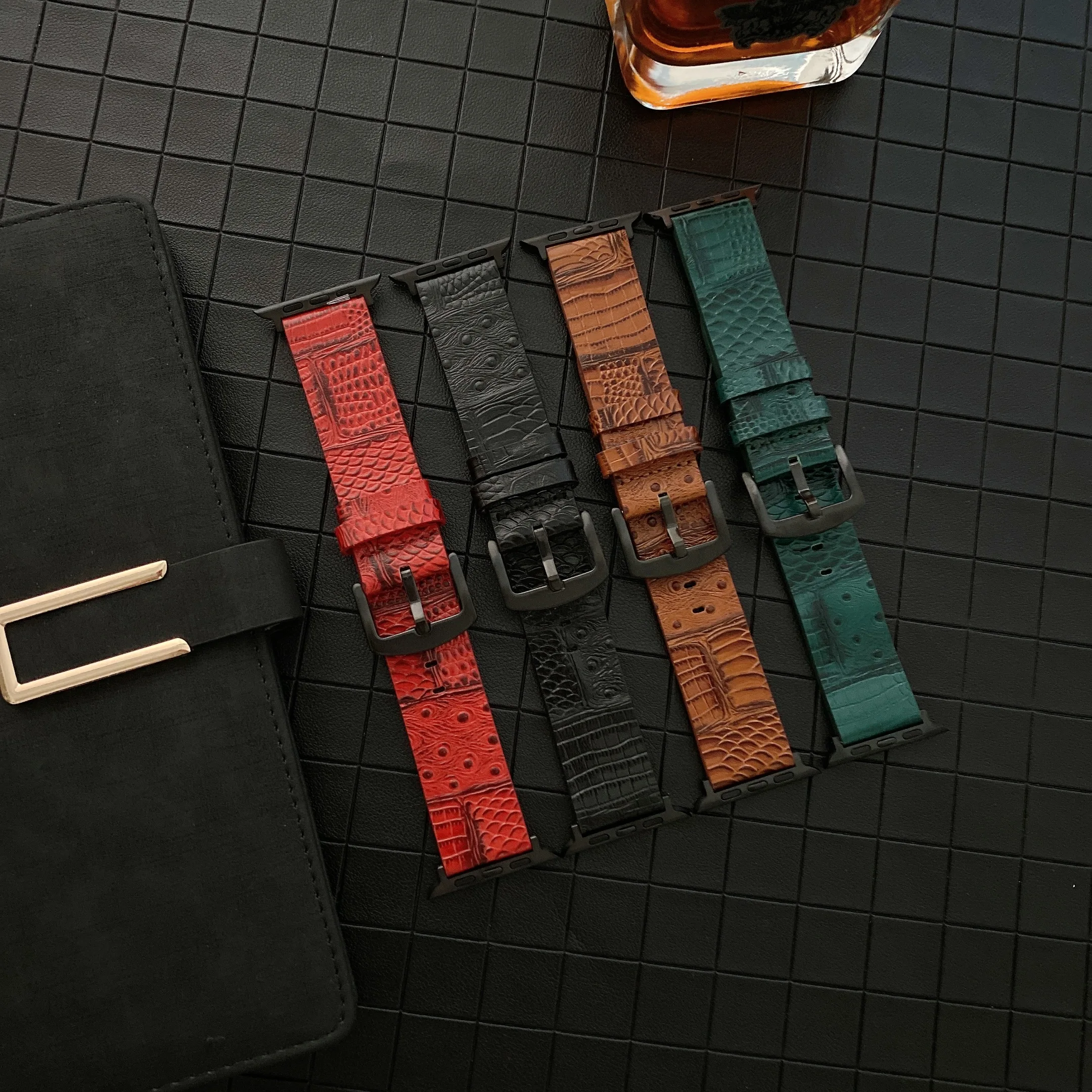 

Leather Strap for HK8 Pro Max DT8 ZD8 Ultra DT7 DT200 DT100 T900 Pro Max 45mm 44mm 40mm 41mm 42mm 38mm Crocodile Leather Strap