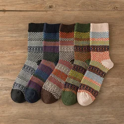 5 Pairs Retro Striped Winter Socks - Thick, Warm, High-Quality Unisex Design - 38-43 Free Size (02)
