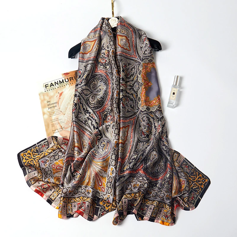 

2023Brand Designer Silk Scarf Female Foulard Bandana Long Shawls Wraps Winter Neck Scarves Pashmina Lady Hijab Luxury New