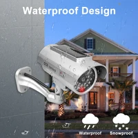 Simulation caméra solaire fausse caméra extérieure CCTV Surveillance Simulation fausse caméra étanche et sûre maison clignotant lumière LED 2