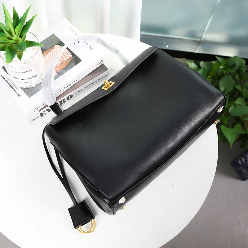 Large Capacity Commuting Tote Bag Soft Leather Handbag Fashion Travel Crossbody Bag For Women Business Briefcase,ladies handbag,crossbody bag,travel bag