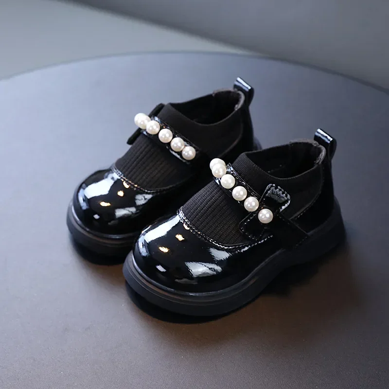 Baby Girls Leather Shoes Children Sneakers Sweet Princess Toddlers Girls Leather Flats Autumn Kids Shoes Black Pearls Beading