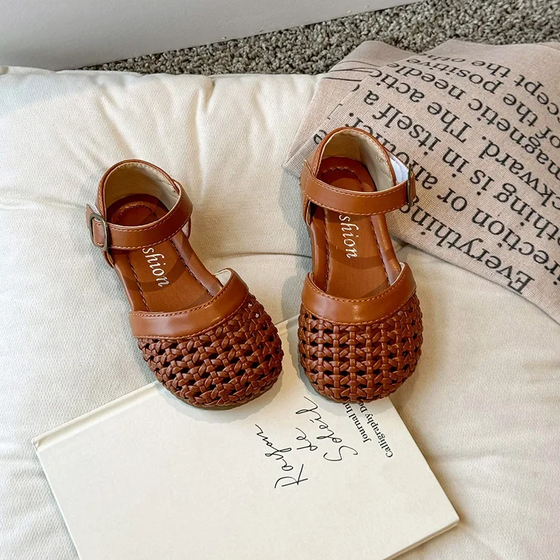 Children's Sandals Summer New Girls' Solid Color Woven Hollow Sandals Soft Bottom Anti Slip Baby Kid's Causal Beach Shoes
