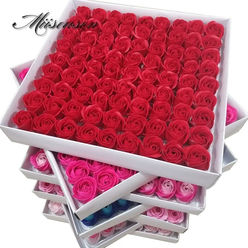 81Pcs/lot Rose Bath Body Flower Floral Soap Scented Rose Flower Essential Wedding Valentine'S Day Gift Holding flowers