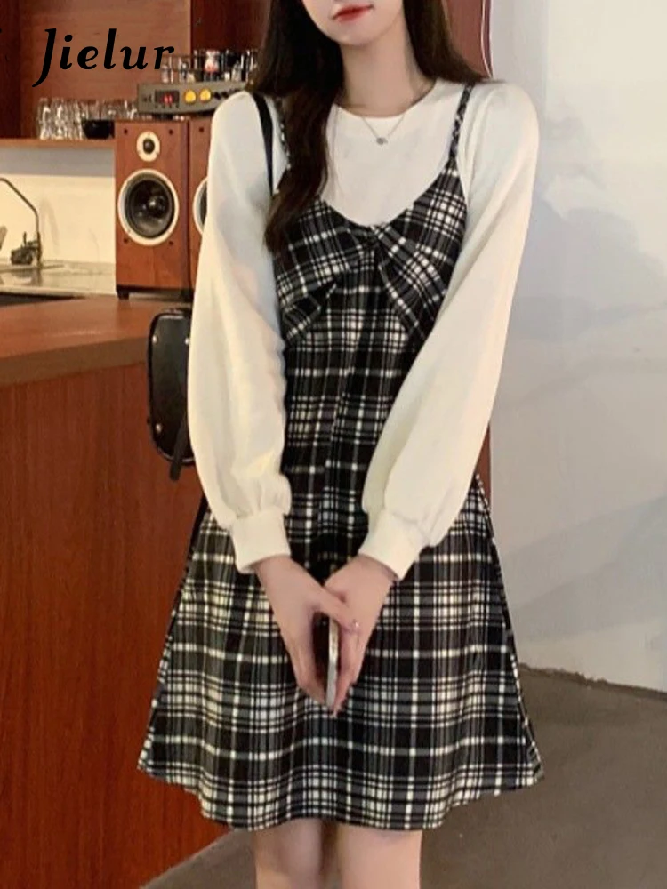 

Jielur Autumn New Elegant Fake Two Dress for Women Winter Korean O-Neck Streetwear Plaid Splicing Vintage A-Line Dress Vestidos