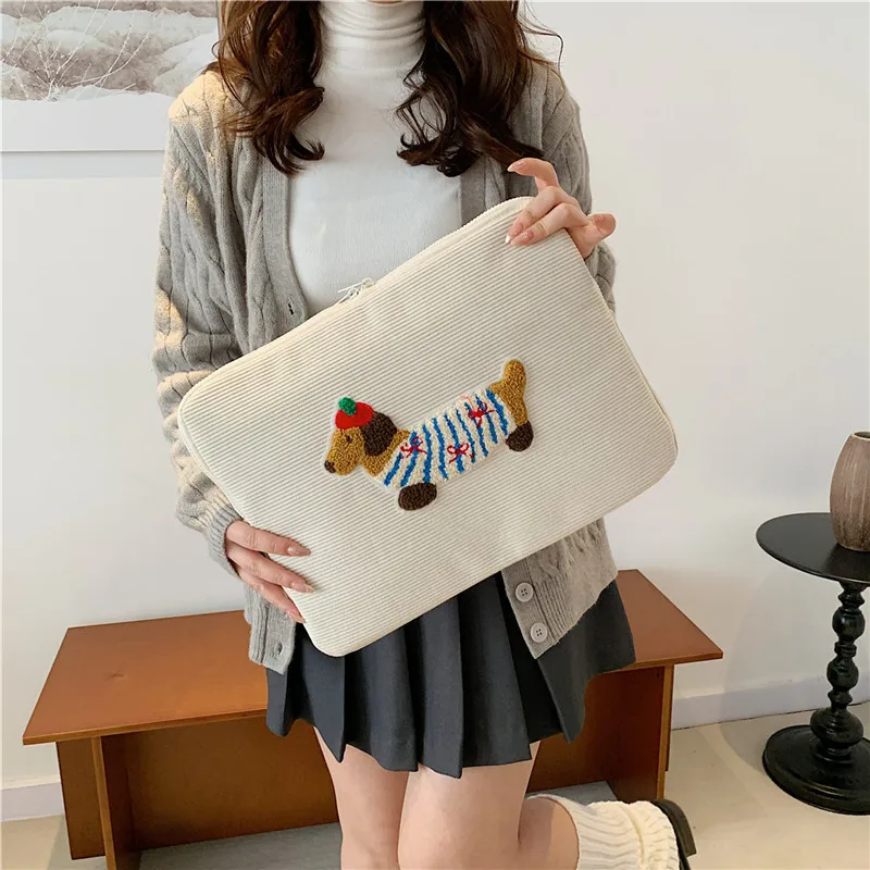 Chic Shockproof Laptop Sleeve - Insulated Protective Pouch for 13 to 15.6 Inch Devices