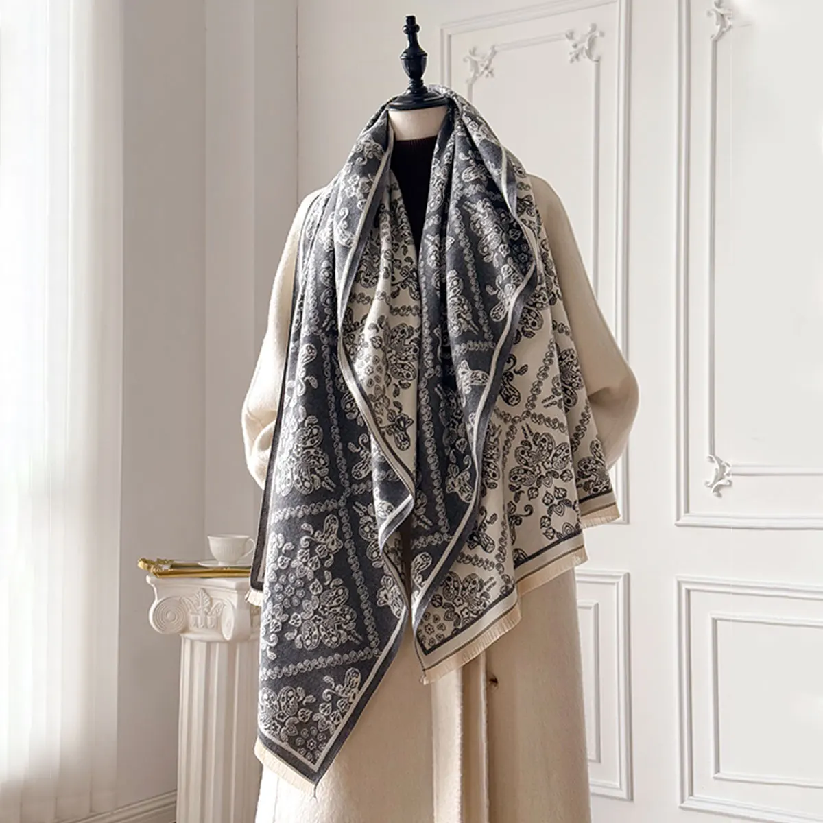 Luxury Brand Two-Sided Ethnic Style Scarf Imitation Cashmere Soft Warm Fringe Pashmina Shawl Winter Coldproof Windproof Blanket