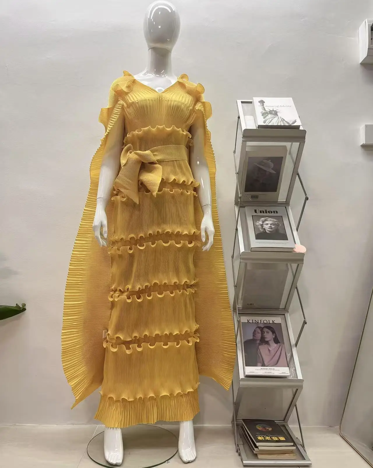 مياكي بلون الخامس الرقبة مطوي الفرنسية ثلاثي الأبع...