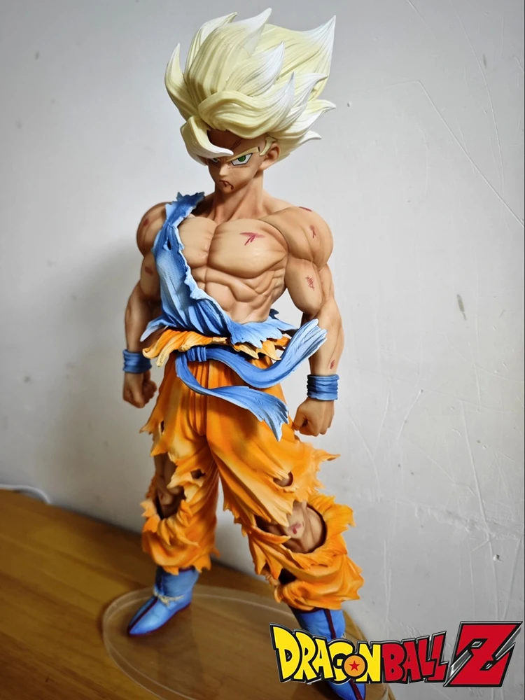 Grande Figurine Son Goku Dragon Ball Z - 44 Cm - Super Saiyan - Statue Bandai